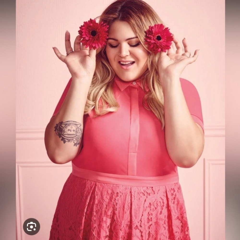 Nicollette Mason × Michel Studio Collaboration Lace Fit & Flare Dress